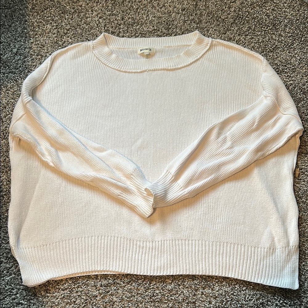 Women’s oversized plain white sweater size small/medium, perfect with leggings